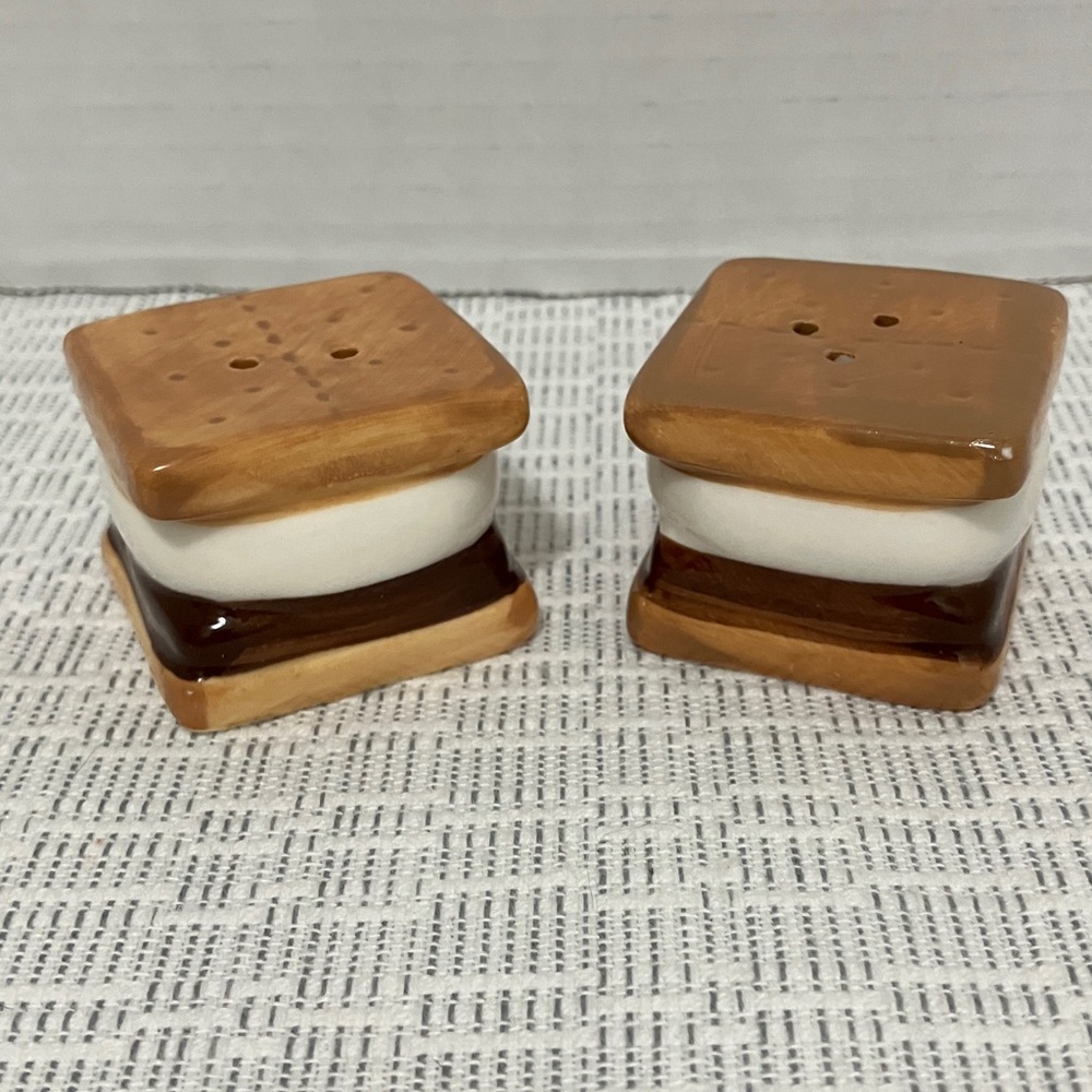 Ceramic S'mores Salt & Pepper Shakers - Brown, White